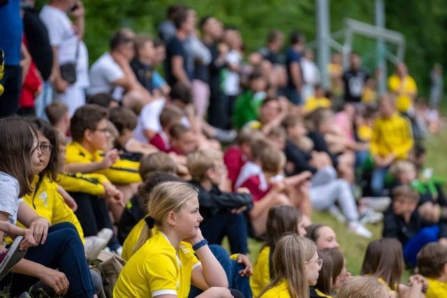 Tilskuere til fodboldturnering